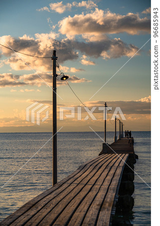 << Chiba Prefecture >> Haraoka Pier at dusk << Chiba Prefecture >> Haraoka Pier at dusk 96685943