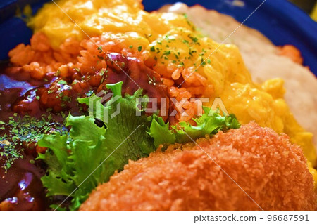 Demi omurice 96687591