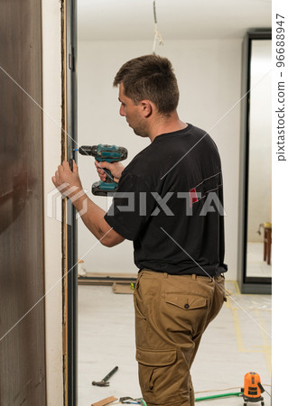 Installation of door hinges, installation of interior doors Installation of door hinges, installation of interior doors 96688947