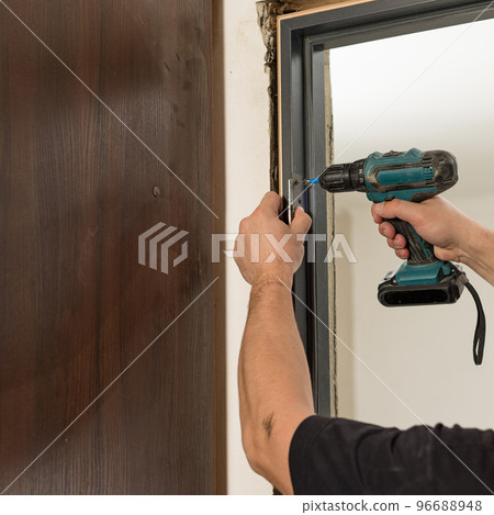 Installation of door hinges, installation of interior doors Installation of door hinges, installation of interior doors 96688948
