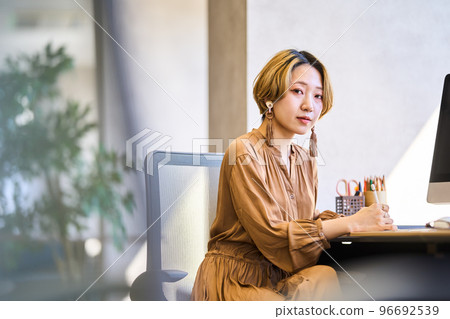 年輕的生活方式 年輕的生活方式 96692539