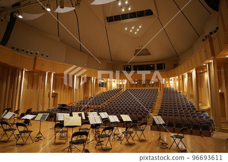 Audience seats in the hall before the performance 96693611