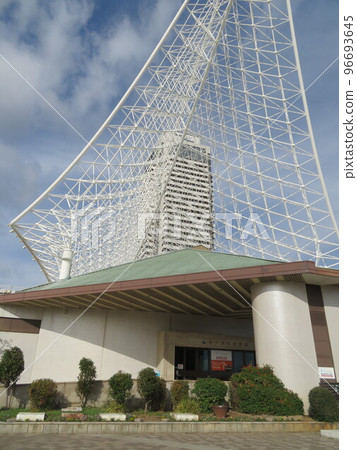 Kobe Maritime Museum/Kawasaki World 96693645