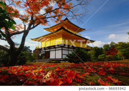 Kinkakuji in autumn 96693942