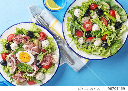 Salad prosciutto mozzarella 96701469