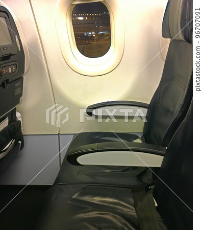 下班後的最後一班飛機 下班後的最後一班飛機 96707091