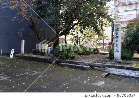 Nagaoka Castle Ninomaru ruins (Nagaoka City Hall) 96709054