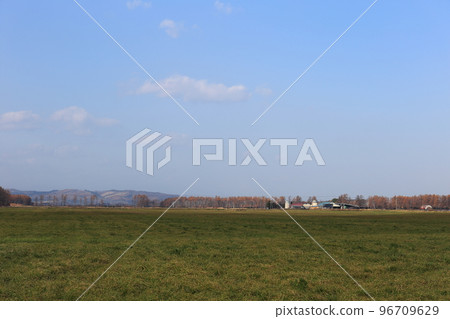 北海道十勝地區的農場風景 北海道十勝地區的農場風景 96709629