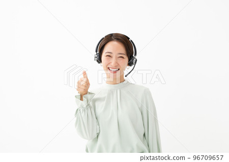 耳機女白底 96709657