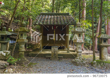 Nyoirin Kanzeon Bodhisattva (within the precincts of Sudou Shrine) 96710075