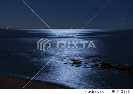 Night sea and moonlight image Night sea and moonlight image 96710938