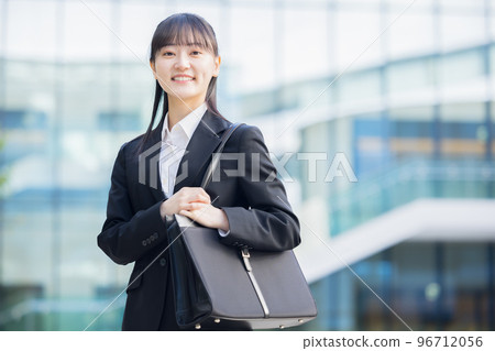 Job hunting female portrait shooting cooperation "LINK FOREST" 96712056