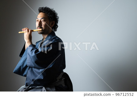 Bearded man's Japanese musical instrument series 96712552