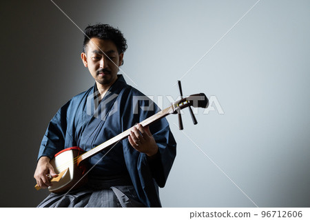 Bearded man's Japanese musical instrument series Shamisen Bearded man's Japanese musical instrument series Shamisen 96712606