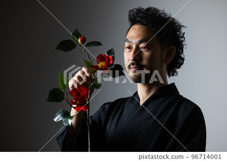 Bearded man Japanese occupation series flower arrangement 96714001