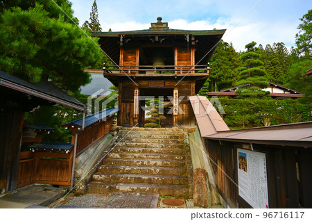 雲龍寺正門高山市 96716117