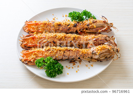 Fried Mantis Shrimp with Garlic Fried Mantis Shrimp with Garlic 96716961