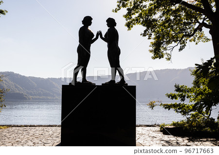 [Aomori Prefecture Lake Towada] Autumn Oasis Lake Towada October 96717663