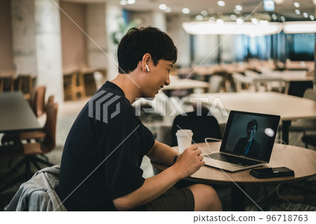 Coworking space users 96718763