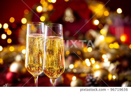 celebrate christmas with champagne 96719636