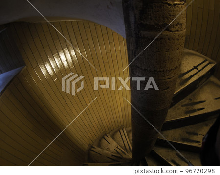 saint peter basilica rome stairs to dome rooftop 96720298