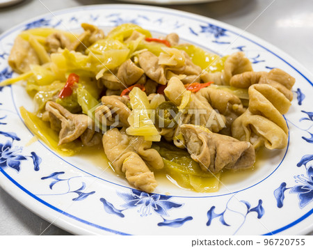 Fried large intestine with shredded ginger 96720755