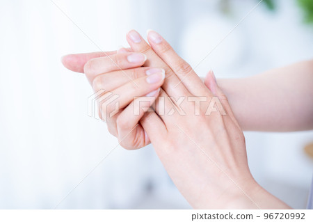 女士手部護理手 [零件切割] 96720992