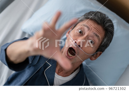 住院病人在死亡中尖叫 96721302