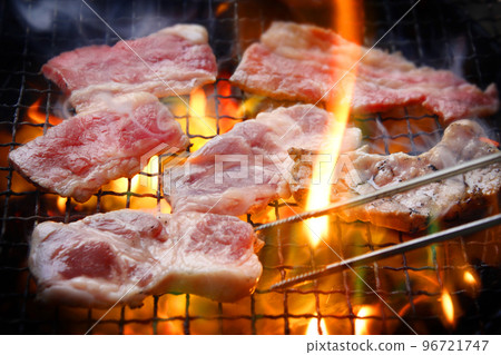 Yakiniku grilled over charcoal looks delicious Yakiniku grilled over charcoal looks delicious 96721747