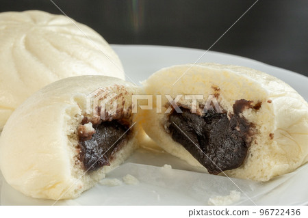 Steamed bun Steamed bun 96722436