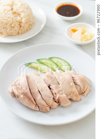 Hainanese chicken rice or rice steamed with chicken soup Hainanese chicken rice or rice steamed with chicken soup 96722900