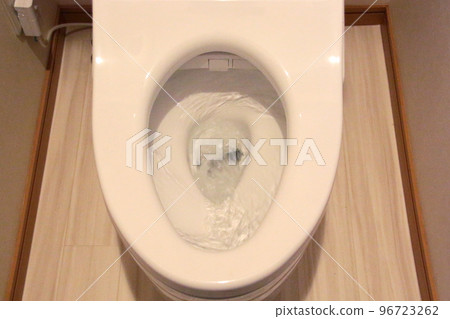 Household water-saving toilet after renovation (water flow) 96723262