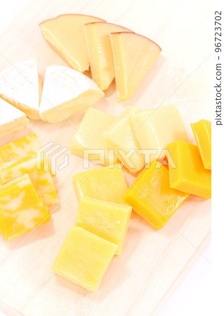 什錦奶酪 Camembert Gouda Red Cheddar Parmesan Smoked Plain 什錦奶酪 Camembert Gouda Red Cheddar Parmesan Smoked Plain 96723702