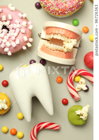 Concept of food bad for teeth, dental care concept Concept of food bad for teeth, dental care concept 96726363