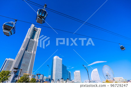 Yokohama Cityscape in Japan Futuristic "Aerial Transportation" "YOKOHAMA AIR CABIN" that shines in the clear autumn weather Yokohama Cityscape in Japan Futuristic "Aerial Transportation" "YOKOHAMA AIR CABIN" that shines in the clear autumn weather 96729247