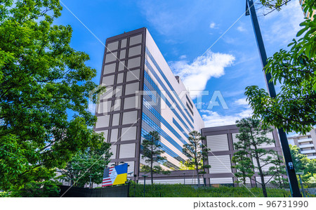 The cityscape of Tokyo, Japan, right next to Tameike-Sanno Station, from the promenade, overlooking the United States Embassy in Akasaka, etc. 96731990