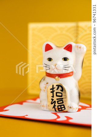 Maneki-neko Increase financial fortune - stock photo Maneki-neko Increase financial fortune - stock photo 96741331