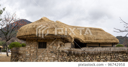 Traditional thatched house in Naganeupseong Folk Village, Suncheon-si 96742958