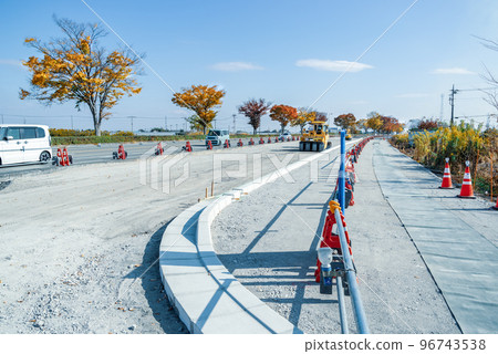 Work to increase the number of lanes on the main road National Route 17 Jobu Road Upward 2022.11 a-4 Cool color 96743538