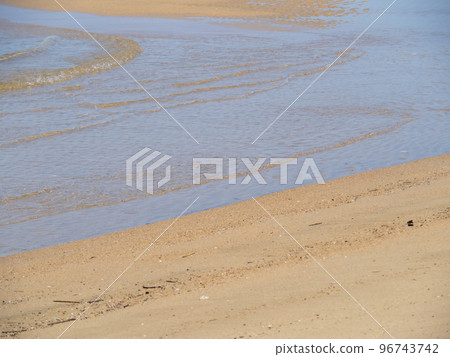 The shores of the calm sea. The shores of the calm sea. 96743742
