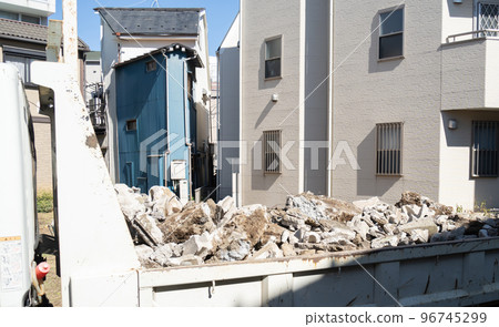 住宅用地開發、拆除工作、砌塊牆 住宅用地開發、拆除工作、砌塊牆 96745299