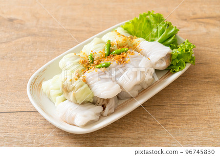 ( Kow Griep Pag Mor)Pork Steamed Rice Parcels 96745830