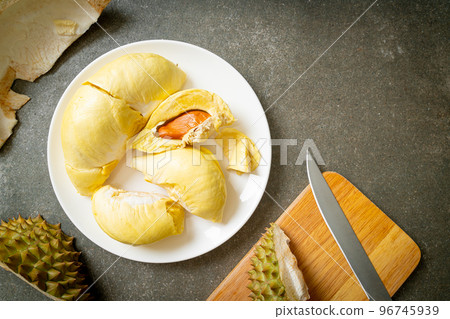 Durian riped and fresh ,durian peel 96745939