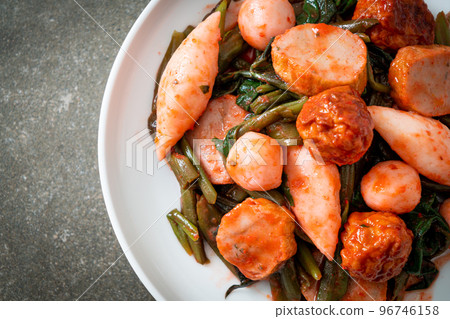 Stir Fried Fish Balls with Yentafo Sauce Stir Fried Fish Balls with Yentafo Sauce 96746158