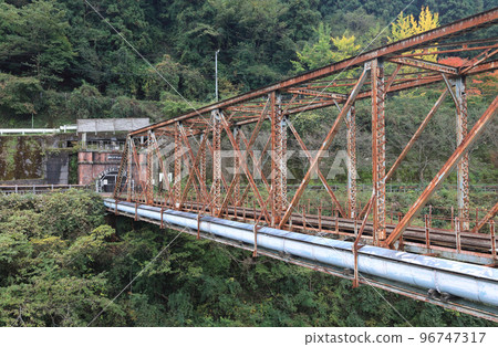 Minetopia Besshi, the iron bridge "Yotsung Bridge" over the fourth tunnel and the Kokuryo River Minetopia Besshi, the iron bridge "Yotsung Bridge" over the fourth tunnel and the Kokuryo River 96747317