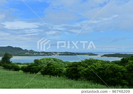 Parking overlooking Kabira Bay Parking overlooking Kabira Bay 96748209