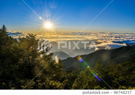 South Hengguan Mountain 96748257