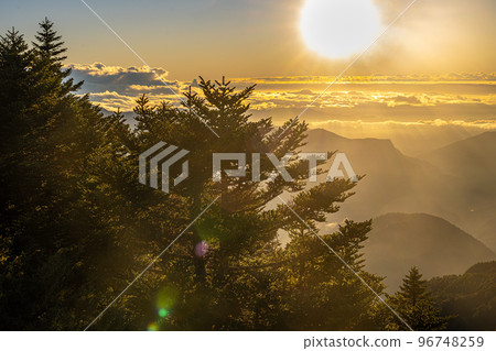 South Hengguan Mountain 96748259