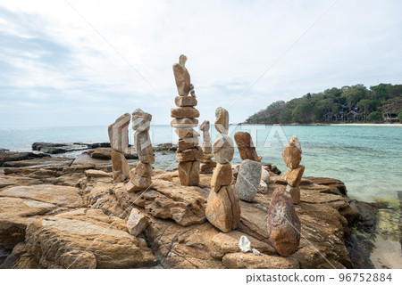 The rock beach 96752884