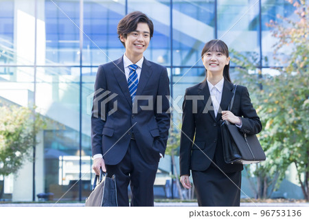 求職:新兵服男女寫真,攝影合作“LINK FOREST” 求職:新兵服男女寫真,攝影合作“LINK FOREST” 96753136